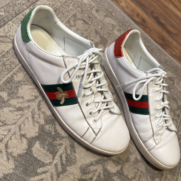 Gucci Ace Sneakers with Bee Embroidery - Picture 11 of 15